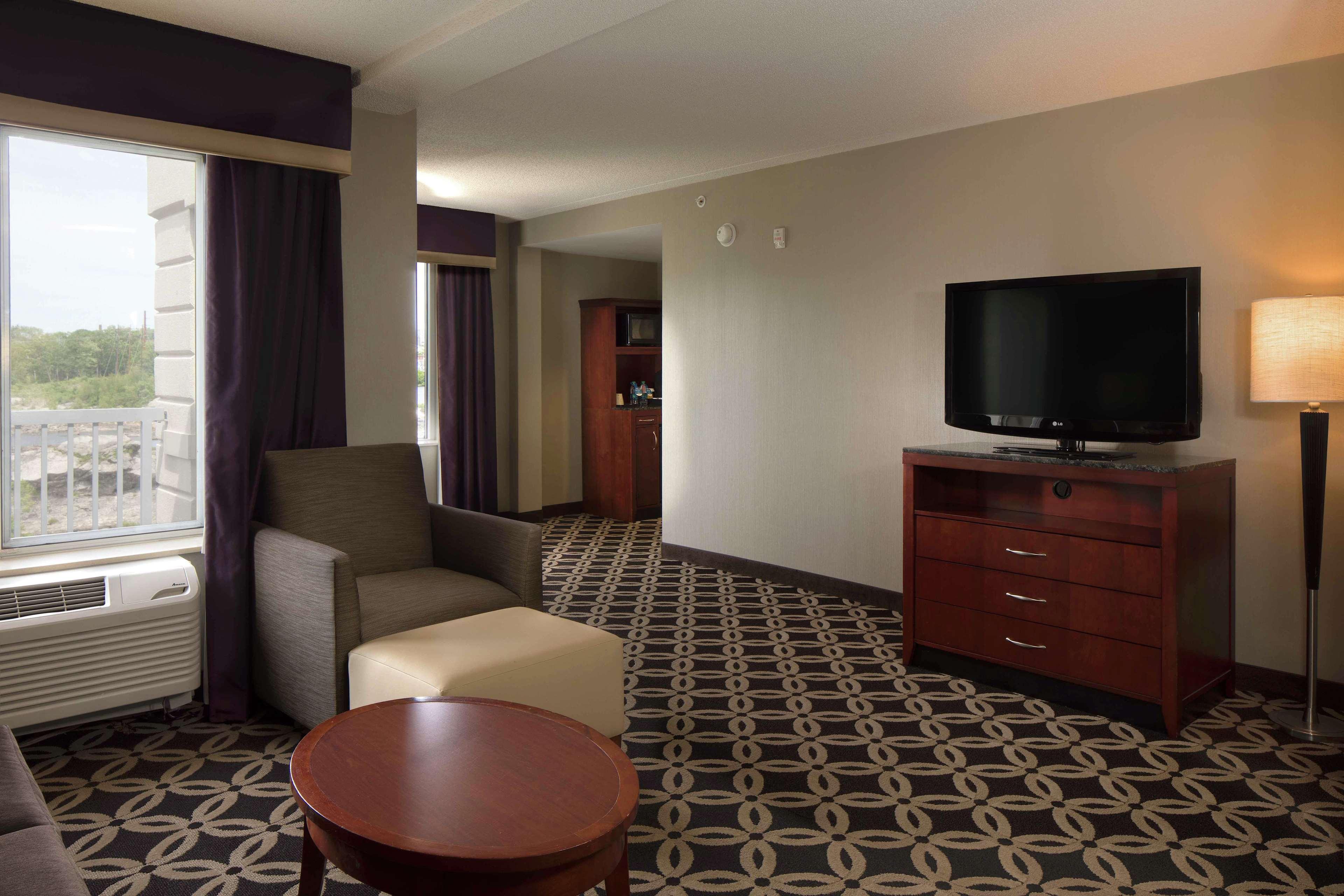 Hilton Garden Inn Auburn Riverwatch Exterior photo
