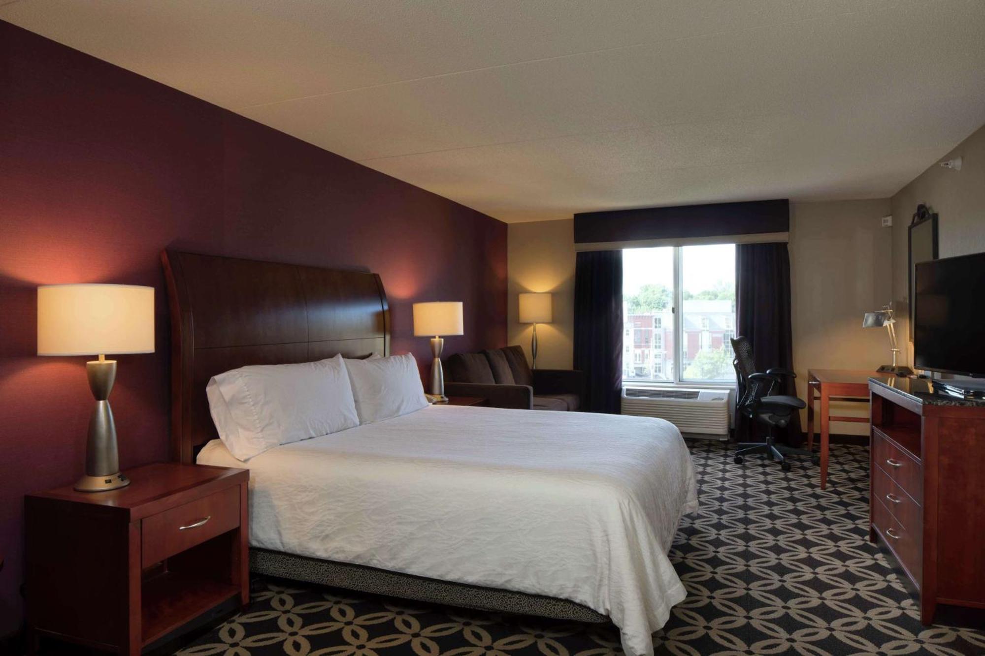 Hilton Garden Inn Auburn Riverwatch Exterior photo