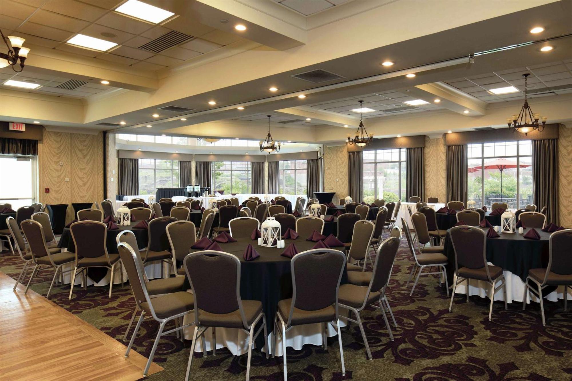 Hilton Garden Inn Auburn Riverwatch Exterior photo