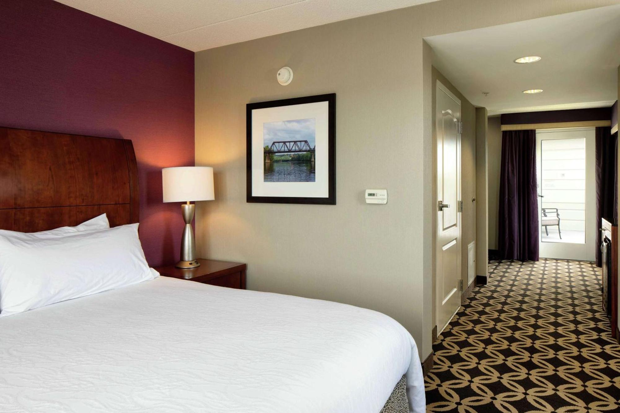Hilton Garden Inn Auburn Riverwatch Exterior photo